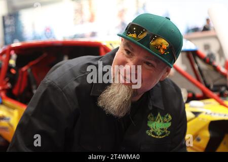 Las Vegas, Stati Uniti. 1 novembre 2023. Shawn Ellington di 'Street Outlaws' fa un'apparizione al SEMA Show 2023, al Las Vegas Convention Center di Las Vegas, Nevada, mercoledì 1 novembre 2023. Foto di James Atoa/UPI credito: UPI/Alamy Live News Foto Stock