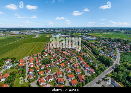 Vista aerea di Buxheim, un villaggio vicino a Memmingen nella regione Danubio-Iller nella parte bavarese di Upuper swabia Foto Stock