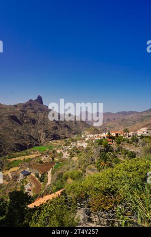 La città di Tejeda, situata nel centro di Gran Canaria. È considerata una delle città più belle della Spagna Foto Stock