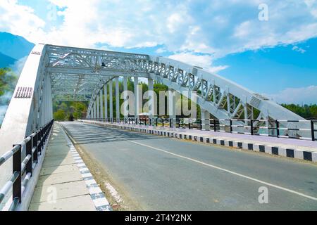 Wayil Bridge a Manigam, il più grande villaggio del distretto di Ganderbal a Jammu Kashmir, India Foto Stock