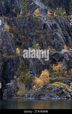Ballachulish Slate Quarry in autunno, Highlands, Scozia Foto Stock
