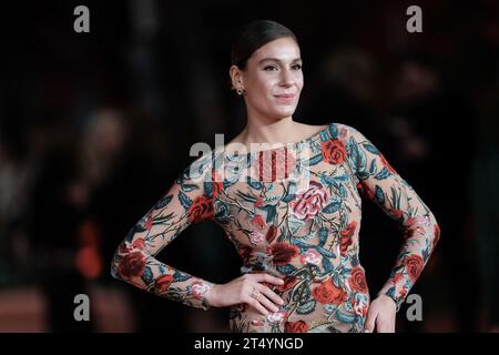 Roma, Italia. 29 ottobre 2023. Yamina Brirmi partecipa al Red carpet di "Suburra eterna" durante il 18° Festival del Cinema di Roma presso l'Auditorium Parco della musica di Roma. Credito: SOPA Images Limited/Alamy Live News Foto Stock
