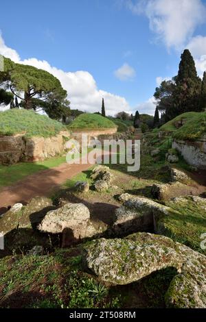 Necropoli della Banditaccia necropoli etrusca, Cerveteri, Lazio, Italia Foto Stock