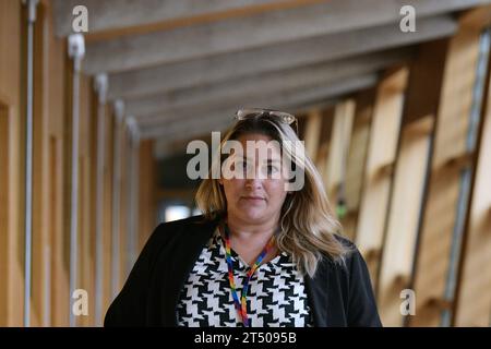 Edimburgo Scozia, Regno Unito 02 novembre 2023. Karen Adam MSP al Parlamento scozzese per le domande del primo ministro. credit sst/alamy live news Foto Stock