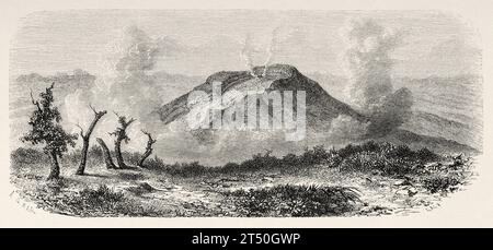 Vulcano sull'isola di Giava, Indonesia. Sud-est asiatico. Incisione del vecchio XIX secolo da le Tour du Monde 1860 Foto Stock