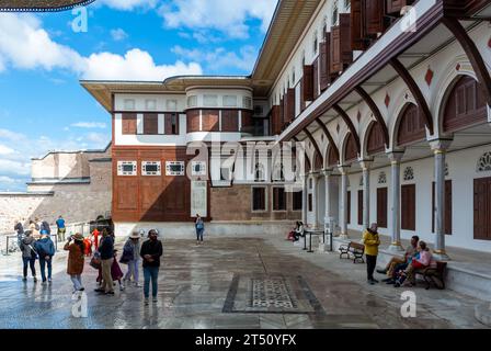 Istanbul, Turchia, turisti che visitano Harem del Palazzo Topkapi, solo editoriale. Foto Stock