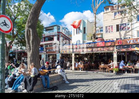 Istanbul, Turchia, paesaggio urbano di Ortakoy nel distretto di Beşiktaş di Istanbul, solo editoriale. Foto Stock