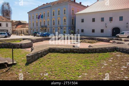 Karlovac, Croazia - 1 settembre 2023. Le rovine della Cappella di San Giuseppe del XVII secolo a Karlovac, nella Croazia centrale. Foto Stock