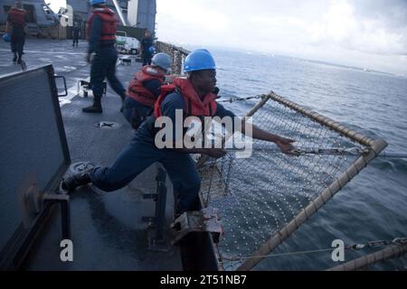 55th Signal Company (Combat camera), Amphibious - Southern Partnership Station 2012, Hand Clasp, LSD 51, RIVRON 3, SOUTHCOM, SPMAGTF, SPS 12, USS Oak Hill Foto Stock