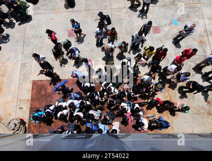 Media cinesi, Hong Kong, USS Ronald Reagan (CVN 76) Foto Stock