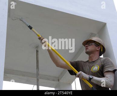 Assistenza civica, programma di azione civile ingegneristica, nave ospedale, umanitaria, Military Sealift Command, marina militare, Pacific Partnership 2010, People, U.S. Navy, USNS Mercy (T-AH 19) Foto Stock
