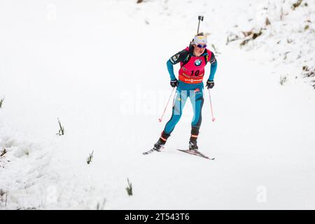 Marie Dorin Habert (fra) Biathlon Welt Cup 7,5 KM Sprint der Frauen a Pokljuka, Slowenien AM 09.12.2016 Foto Stock