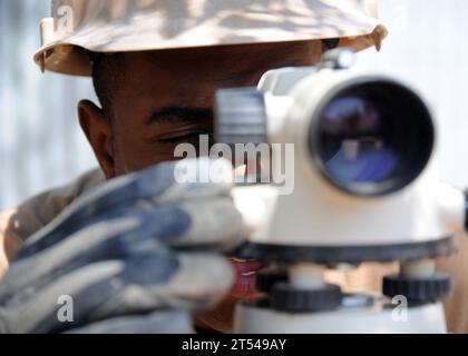 Community Service, CONSTRUCTION, Horn of Africa, Joint Task Force-Horn of Africa, JTF-HOA, Naval Mobile Construction Battalion 74, Navy, nmcb-74, U.S. Navy Foto Stock