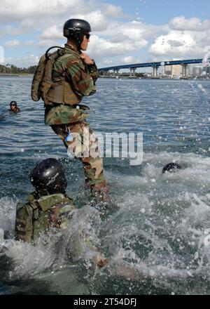 Coronado, CQT, Crewman Qualification Training, Naval Special Warfare, NSW, Special Warfare Combatant-Craft Crewman, SWCC, addestramento Foto Stock