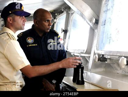 ctf 151, cacciatorpediniere, straniero, Golfo di Aden, RFS Marshal Shaposhnikov (BPK 543), U.S. Navy Foto Stock