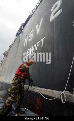 El Salvador, marina, SPS, Subject Matter Expert Exchange, Swift (HSV 2), U.S. Navy Foto Stock