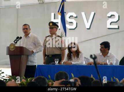 El Salvador, SPS, Subject Matter Expert Exchange, U.S. Navy, USS Swift (HSV 2) Foto Stock