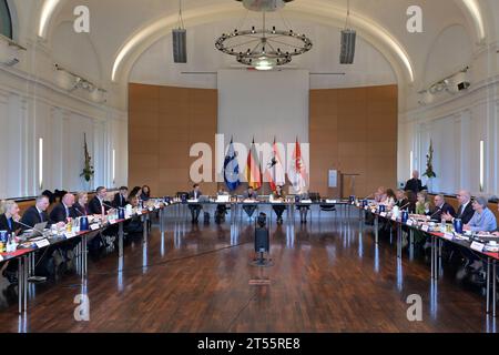 Potsdam, Germania. 3 novembre 2023. Riunione congiunta dei gabinetti degli stati di Berlino e Brandeburgo presso la Cancelleria di Stato di Potsdam. Credito: Michael Bahlo/dpa/Alamy Live News Foto Stock