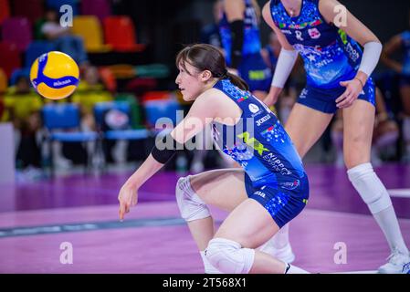 Firenze, Italia. 1 novembre 2023. Mayu Ishikawa (il Bisonte Firenze) durante il Bisonte Firenze vs Roma Volley Club, Volley serie A1 Italian Women Match a Firenze, Italia, 01 novembre 2023 crediti: Independent Photo Agency/Alamy Live News Foto Stock