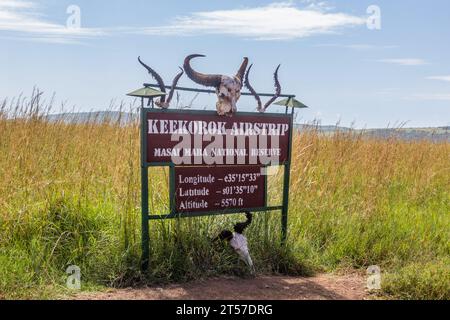 MASAI MARA, KENYA - 19 FEBBRAIO 2020: Firma per la pista di atterraggio Keekorok nella riserva nazionale di Masai Mara, Kenya Foto Stock