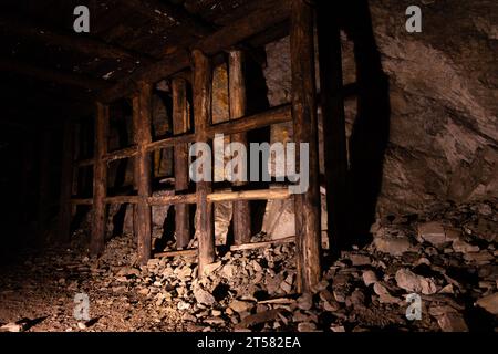 Misterioso Włodarz Adit, complesso di Riese nella bassa Slesia. Tunnel sotterranei della città di Osowka scavati dai tedeschi durante la seconda guerra mondiale Adolf Hitler Foto Stock