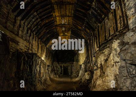 Misterioso Włodarz Adit, complesso di Riese nella bassa Slesia. Tunnel sotterranei della città di Osowka scavati dai tedeschi durante la seconda guerra mondiale, quartier generale di ad Foto Stock