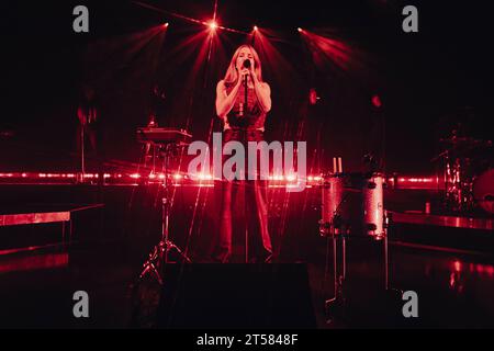 Ellie Goulding dal vivo al Fabruique Milano il 2 novembre 2023 Foto Stock