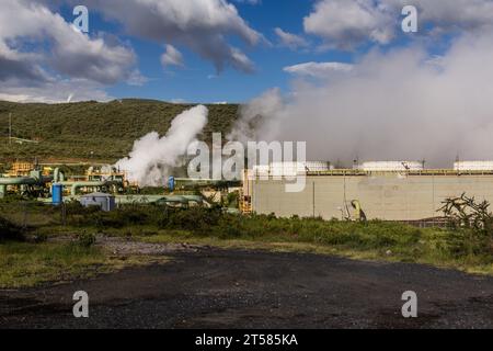 Centrale elettrica geotermica Olkaria i nel Parco Nazionale di Hell's Gate, Kenya Foto Stock