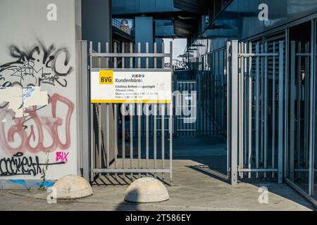 Kundenbüro, Schwarzfahrer, erhöhtes Beförderungsentgeld, BVG Hauptsitz, Holzmarktstraße, Mitte, Berlin, Deutschland *** didascalia locale *** , Berlin, De Foto Stock