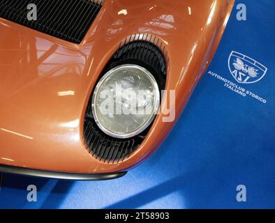 Bologna , Italia - 26 ottobre 2023: LAMBORGHNI MIURA Luxury E DREEM CAR IN ESPOSIZIONE Foto Stock