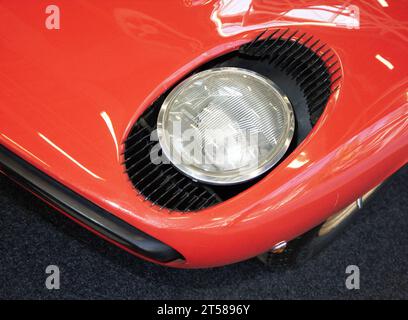 Bologna , Italia - 26 ottobre 2023: LAMBORGHNI MIURA Luxury E DREEM CAR IN ESPOSIZIONE Foto Stock