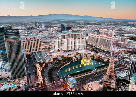 Vista aerea del Bellagio e dell'hotel di Parigi Foto Stock