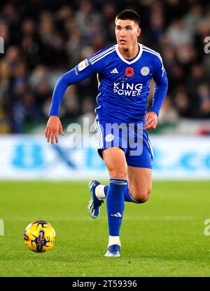 Cesare Casadei di Leicester City in azione durante la partita del campionato Sky Bet al King Power Stadium di Leicester. Data immagine: Venerdì 3 novembre 2023. Foto Stock