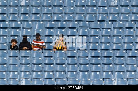 Tifosi dell'al Ittihad FC durante il giorno 12 della SAFF Roshn Saudi Pro League 2023-24 tra al Shabab FC e al Ittihad FC al King Fahd International Stadium il 3 novembre 2023 a Riyadh, in Arabia Saudita. Foto di Victor Fraile / Power Sport Images Credit: Power Sport Images Ltd/Alamy Live News Foto Stock