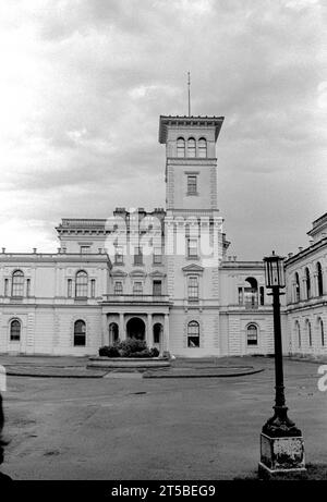 Osbourne House, la villa per le vacanze della Regina Vittoria sull'Isola di Wight, girata sul film Ilford HP5 Foto Stock