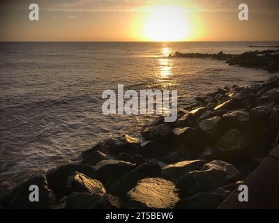 alba a ness point lowestoft, suffolk, punto più orientale dell'inghilterra Foto Stock