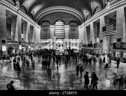 Una splendida foto del Grand Central Terminal, uno dei luoghi di interesse più rappresentativi di New York. La foto cattura la splendida architettura del terminal Foto Stock