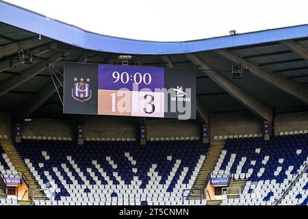 Anderlecht, Belgio. 4 novembre 2023. Tabellone segnapunti 1-3 nella foto dopo una partita di calcio femminile tra RSC Anderlecht e Oud Heverlee Leuven nell'ottava giornata della stagione 2023 - 2024 della belga lotto Womens Super League, sabato 4 novembre 2023 ad Anderlecht, Belgio . Credito: Sportpix/Alamy Live News Foto Stock