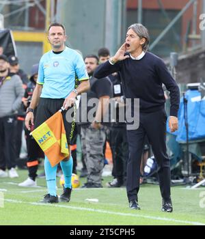 Salernitana - Napoli serie italiana A Footbal 2022/2023 durante la partita di serie A FC Salernitana vs SSC Napoli il 04 novembre 2023 allo stadio Arechi di Salerno in foto: Capo allenatore degli US Salernitana Filippo Inzaghi Salerno Arechi Stadium Campania Italia Copyright: XFABIOxSASSOxFABIOxSASSOx 2L8A4972 credito: Imago/Alamy Live News Foto Stock