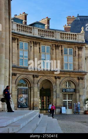 Edificio Inatitute de France in Quei de conti a Parigi, Francia Foto Stock