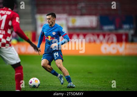 Magonza, Germania. 4 novembre 2023. MAGONZA, GERMANIA - 4. Novembre: 14 Baumgartner Christoph durante la partita di Bundesliga tra 1.FSV Mainz 05 e RB Leipzig alla MEWA Arena il 4. Novembre 2023 a Magonza, Germania. (Foto di Dan o' Connor/ATP Images) (o'CONNOR Dan /ATP/SPP) credito: SPP Sport Press Photo. /Alamy Live News Foto Stock