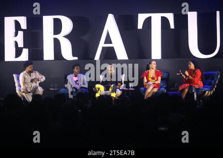 Salvador, Brasile. 4 novembre 2023. Strumentista, Hiran, rapper bahiano della città di Alagoinhas (BA) e Rossy de Palma, attrice e modella spagnola. Crediti: Mauro Akin Nassor/FotoArena/Alamy Live News Foto Stock