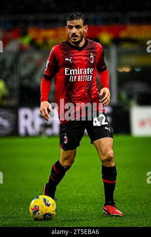 Milano, Italia. 4 novembre 2023. Alessandro Florenzi del Milan in azione durante la partita di serie A italiana AC Milan vs Udinese allo Stadio San Siro di Milano, Italia il 4 novembre 2023 crediti: Piero Cruciatti/Alamy Live News Credit: Piero Cruciatti/Alamy Live News Foto Stock