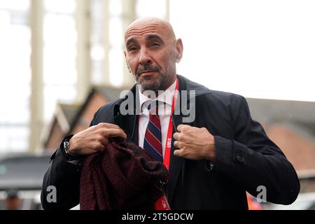 L'Aston Villa presidente delle operazioni calcistiche Ramon Rodriguez Verdejo arriva davanti alla partita di Premier League al City Ground, Nottingham. Data foto: Domenica 5 novembre 2023. Foto Stock