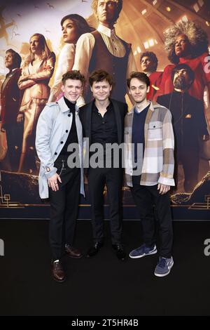 Lennart Betzgen, Tom Boettcher und Fabian Hanis bei der Premiere von'die Tribute von Panem - The Ballad of Songbirds & Snakes“ AM 5.11.2023 a Berlino Foto Stock