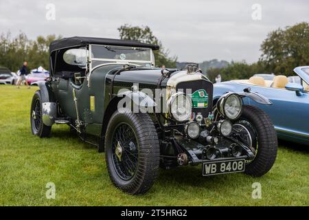 1950 Bentley Tourer «WB 8408» in mostra al Salone privato del Concours d’Elégance che si tiene a Blenheim Palace. Foto Stock