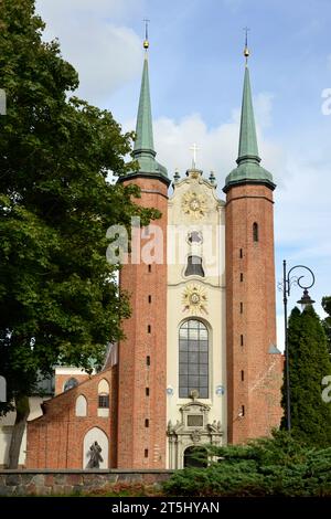 Cattedrale di Oliwa o facciata della cattedrale di Oliwska a Danzica, Polonia, Europa, UE Foto Stock