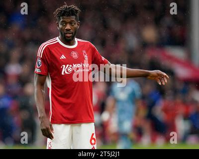 Nottingham, Regno Unito. 5 novembre 2023. Ibrahim Sangare del Nottingham Forest durante la partita di Premier League al City Ground di Nottingham. Il credito fotografico dovrebbe leggere: Andrew Yates/Sportimage Credit: Sportimage Ltd/Alamy Live News Foto Stock