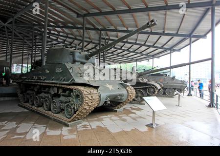PECHINO - 24 MAGGIO: Carro armato medio americano M4A1 tipo 'Sherman', nel museo militare cinese, il 24 maggio 2014, Pechino, Cina Foto Stock