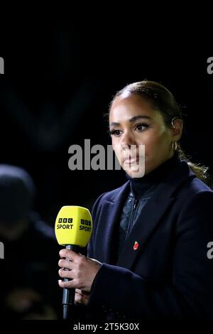 Alex Scott, punito televisivo durante il primo turno di fa Cup tra Bromley e Blackpool a Hayes Lane, Bromley sabato 4 novembre 2023. (Foto: Tom West | mi News) crediti: MI News & Sport /Alamy Live News Foto Stock